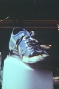 Der explodierende Turnschuh 1980 one on netflix
