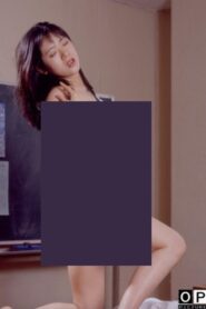 Groper Train: A Woman Who is Good at Opening Her Eyes 1995 one on netflix