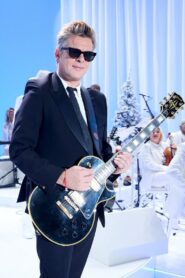 Benjamin Biolay – Christmas Show 2022 one on netflix